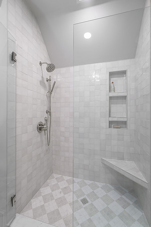 4726 Lakeway_9362-Edit